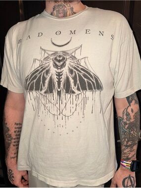 Bad Omens Moth Graphic Short-Sleeve Tee - Cream